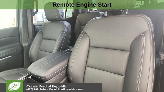 Used 2025 Chevrolet Traverse LT w/ Midnight/Sport Edition image 10