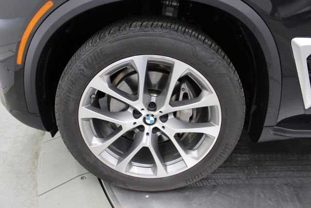 Used 2025 BMW X5 xDrive40i w/ Climate Comfort Package image 7