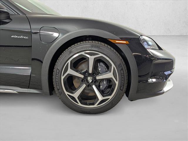 New 2025 Porsche Taycan 4 Cross Turismo image 11