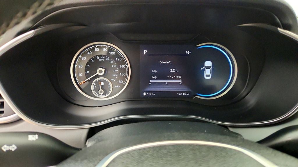 Used 2023 Genesis G70 2.0T AWD/4WD image 14