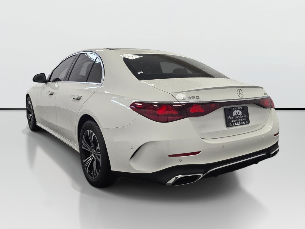 Used 2024 Mercedes-Benz E 350 4MATIC Sedan image 4