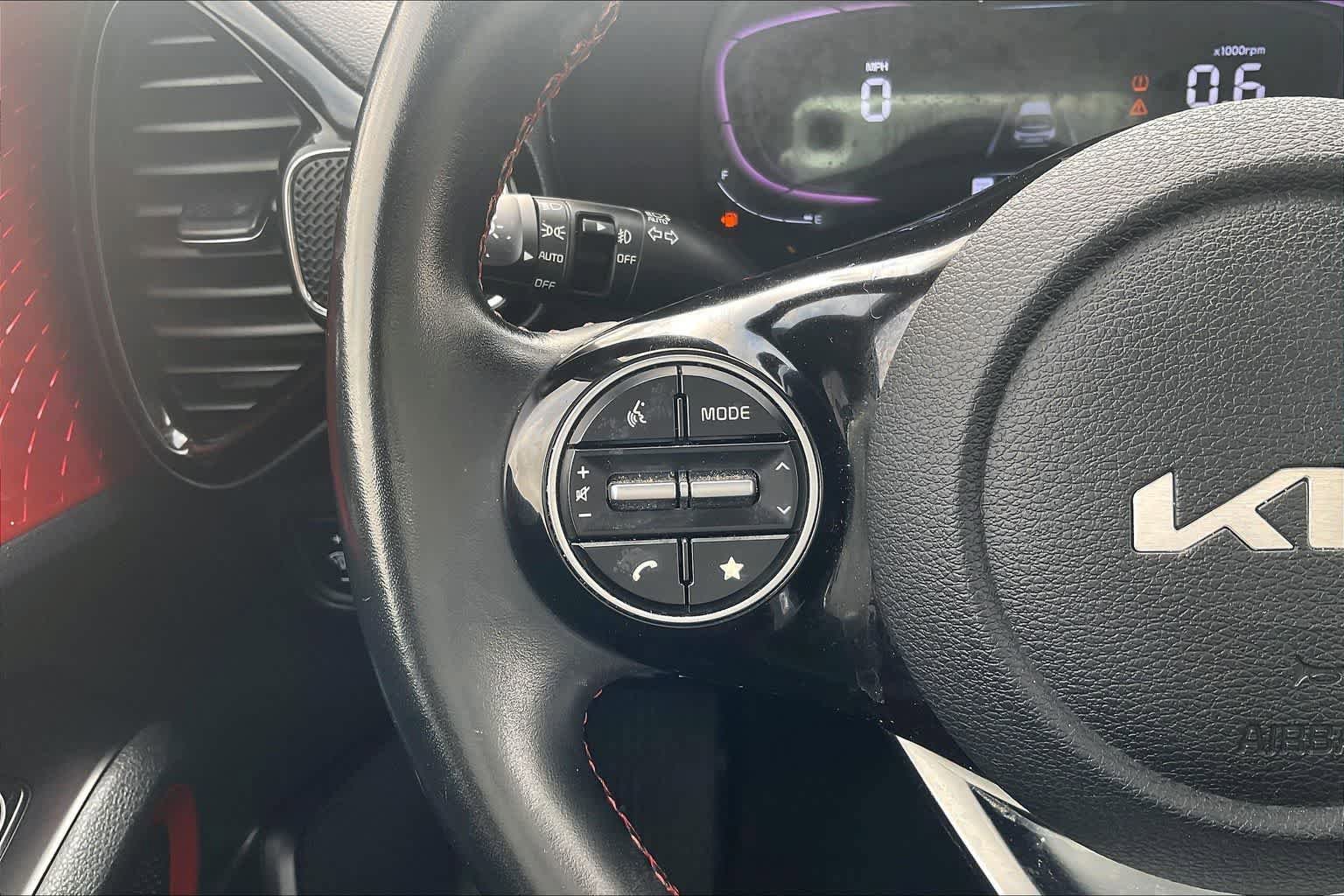 Used 2024 Kia Soul GT-Line w/ GT-Line Technology Package FWD image 24