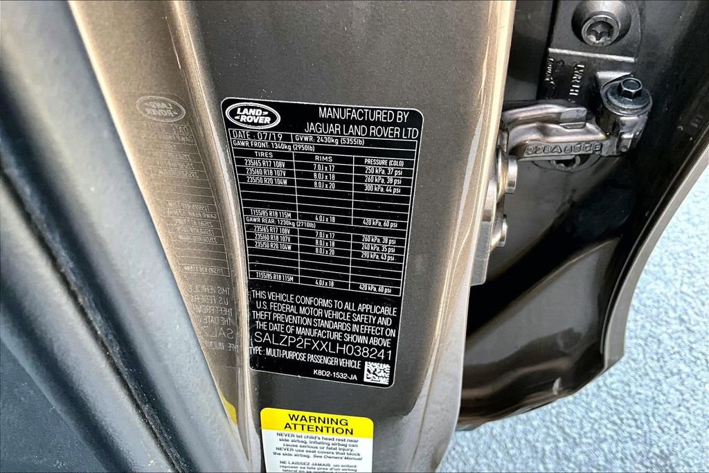 Used 2020 Land Rover Range Rover Evoque SE image 35
