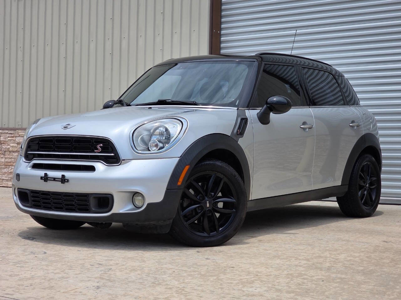 Used 2016 MINI Cooper Countryman S FWD image 1