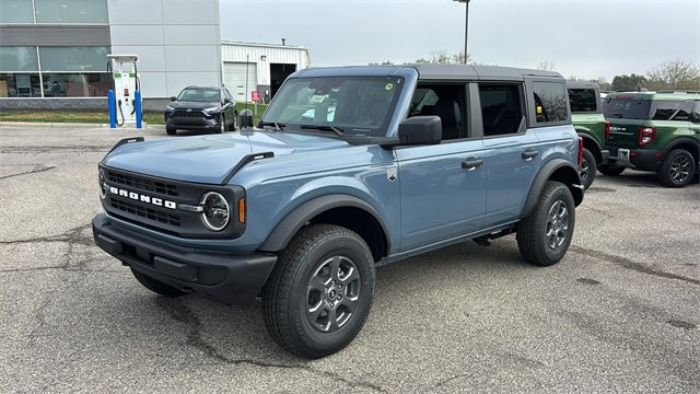 New 2025 Ford Bronco Big Bend image 2