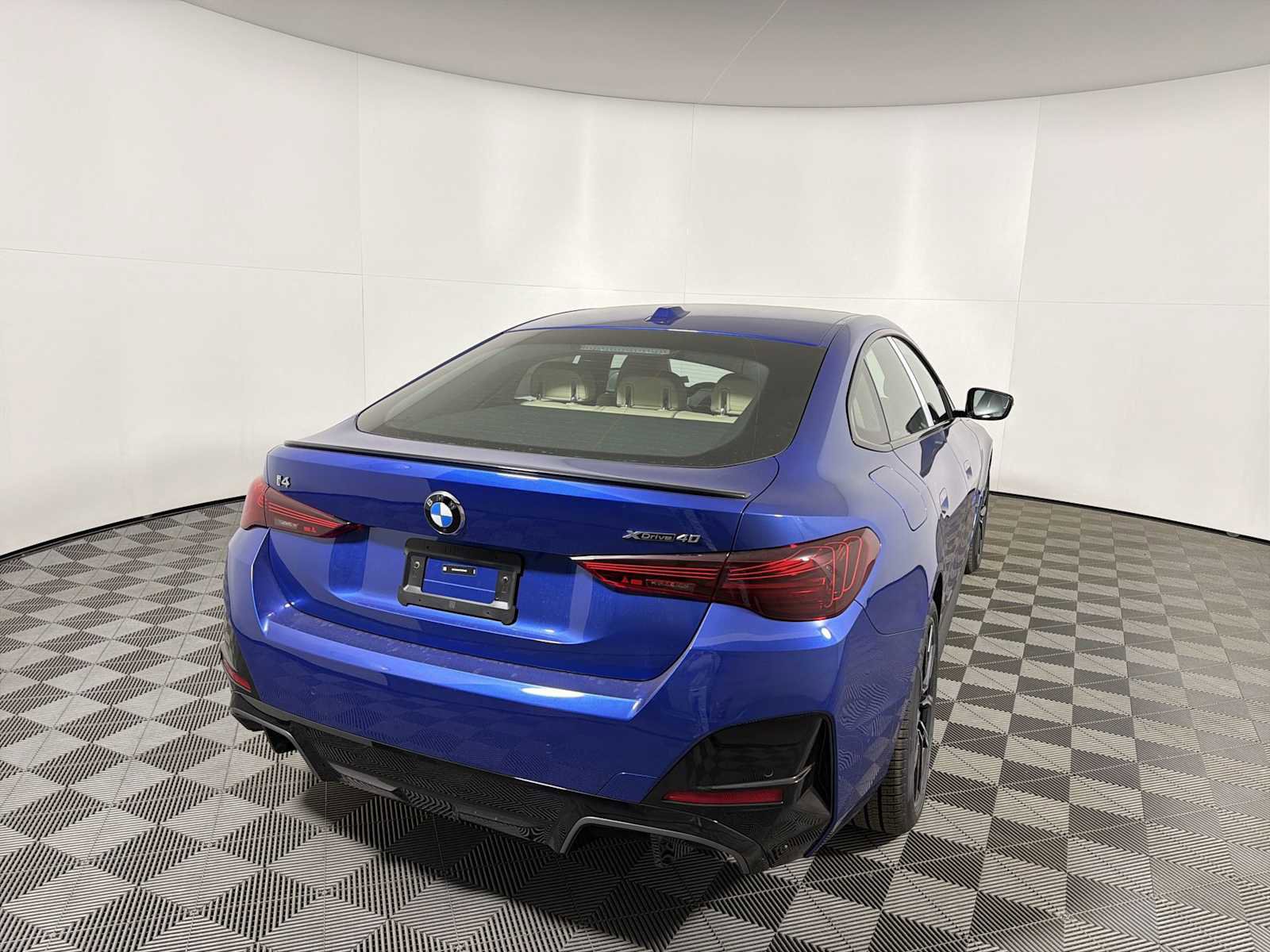 New 2026 BMW i4 xDrive40i w/ M Sport Package image 9
