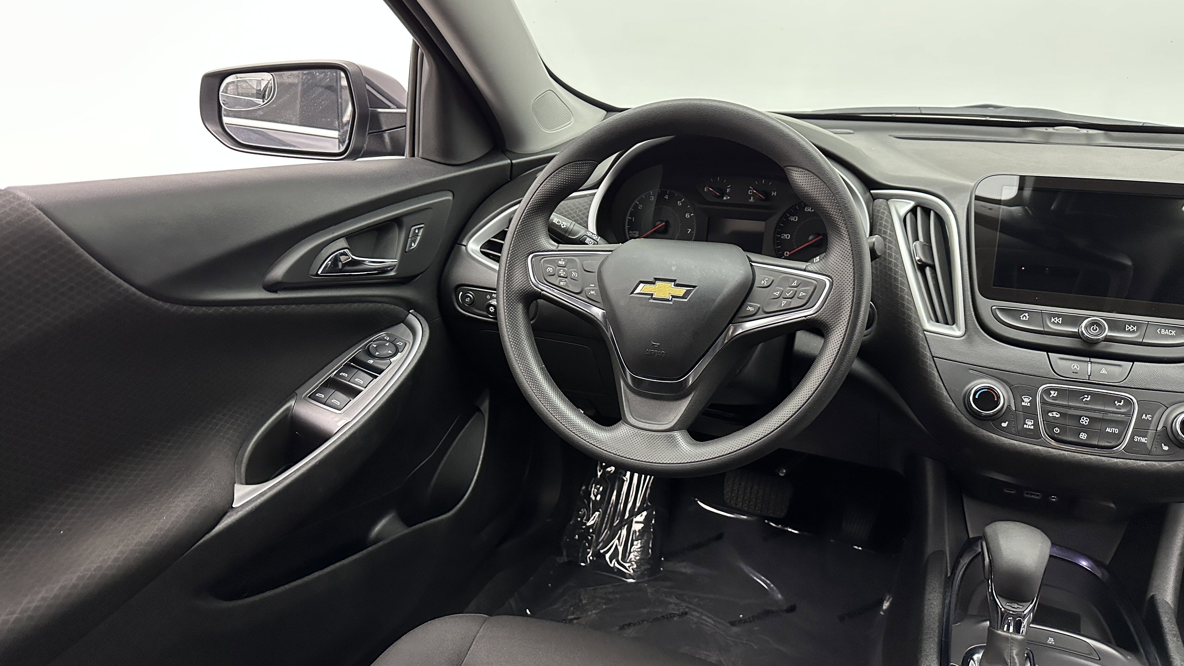 Used 2023 Chevrolet Malibu LT image 25