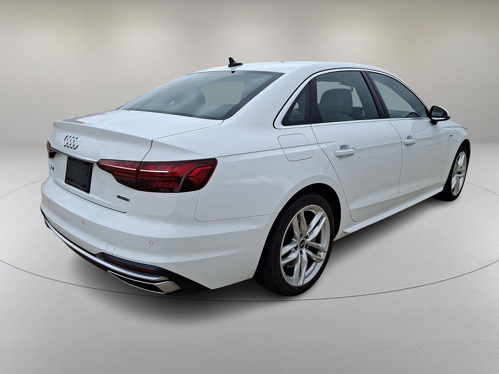 Used 2021 Audi A4 2.0T Premium w/ Convenience Package image 11