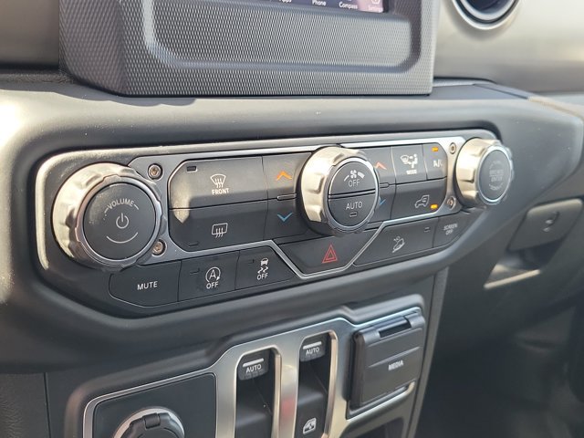 Used 2019 Jeep Wrangler Sport AWD/4WD image 28