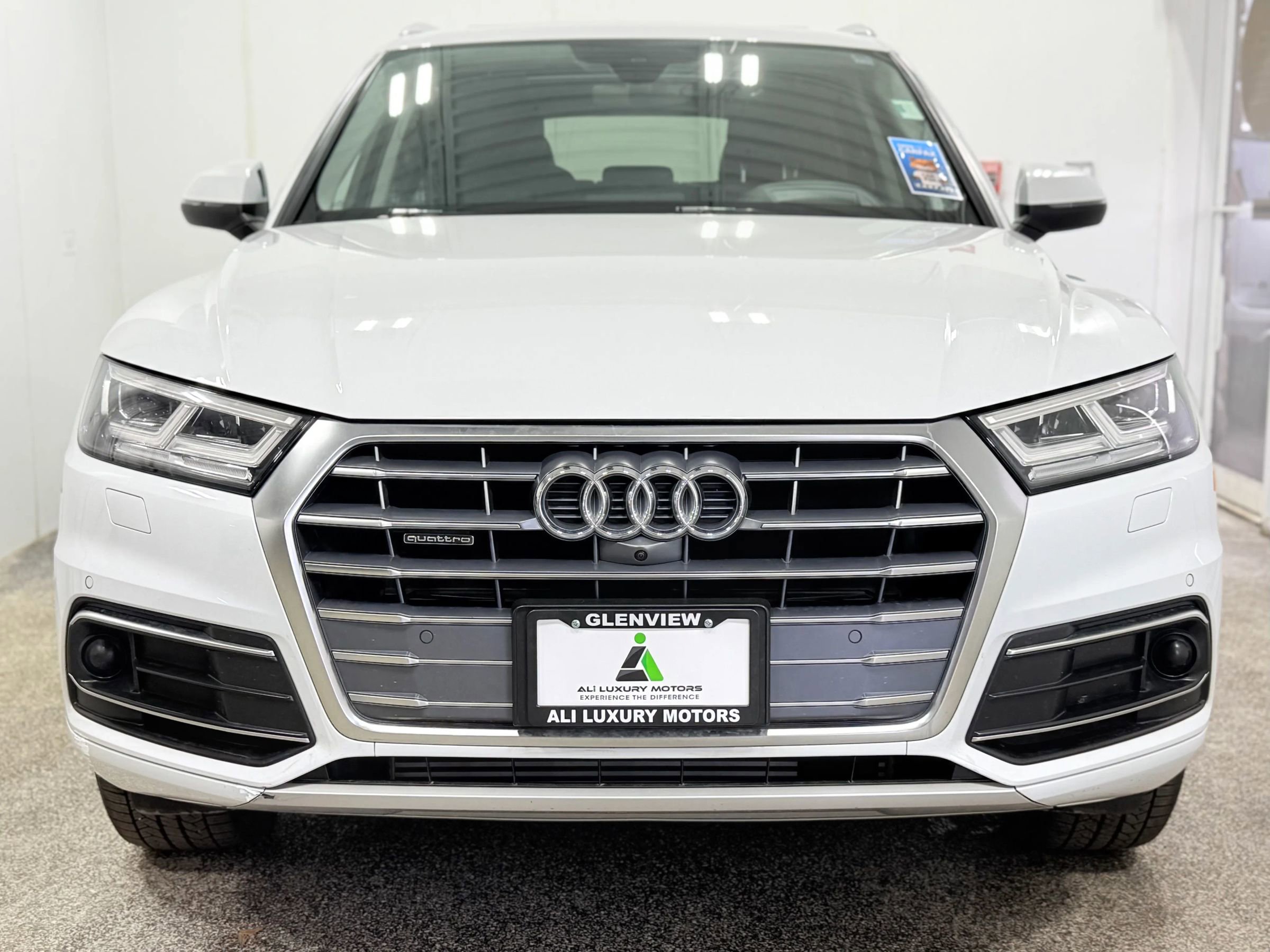 Used 2019 Audi Q5 Prestige AWD/4WD image 2