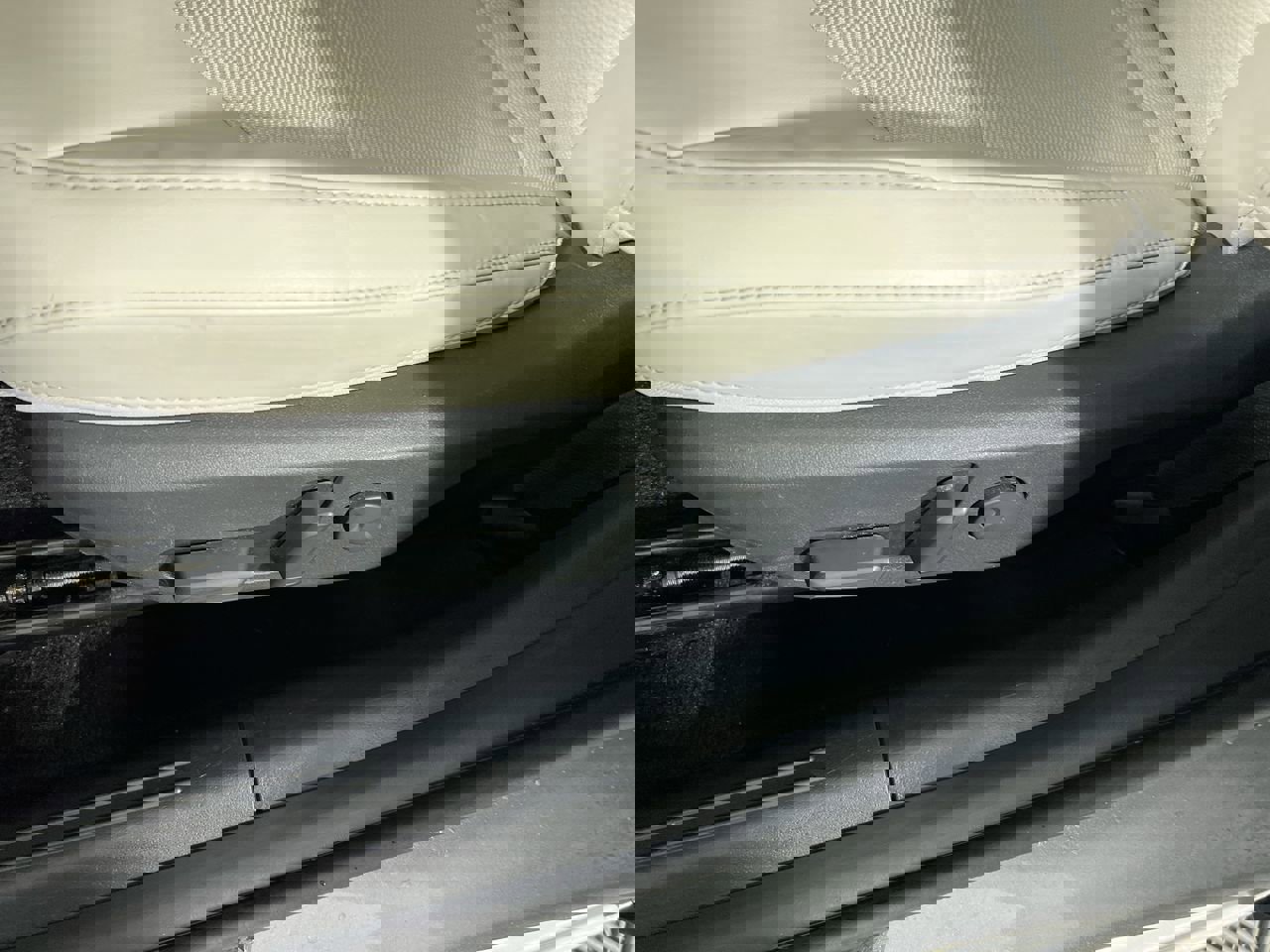 Certified 2023 Kia Niro EX image 15