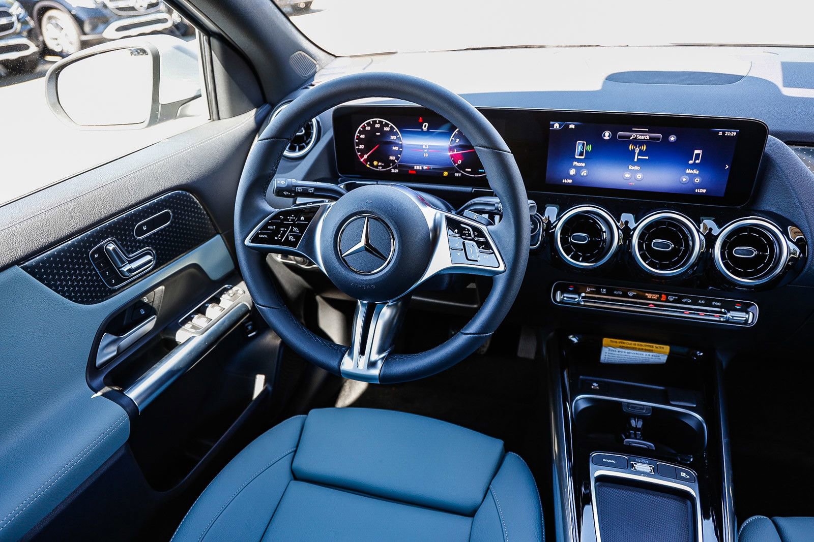 New 2026 Mercedes-Benz GLA 250 image 14