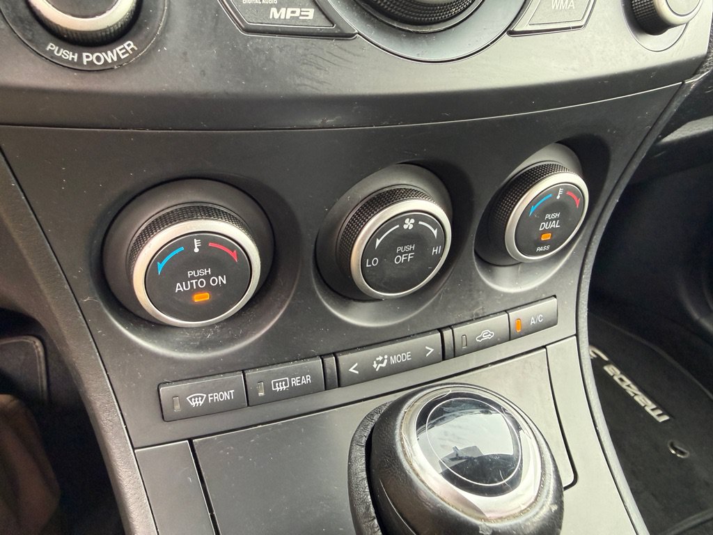 Used 2013 MAZDA MAZDA3 i Touring FWD image 15