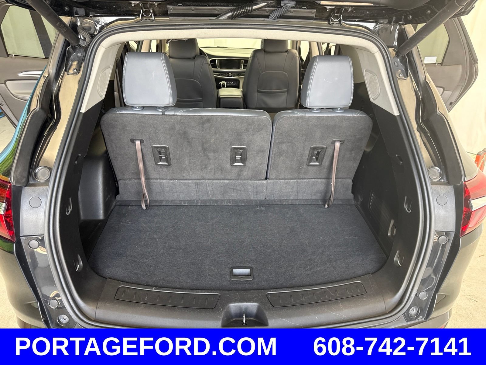Used 2020 Buick Enclave Essence w/ Sound and Sites Package AWD/4WD image 42