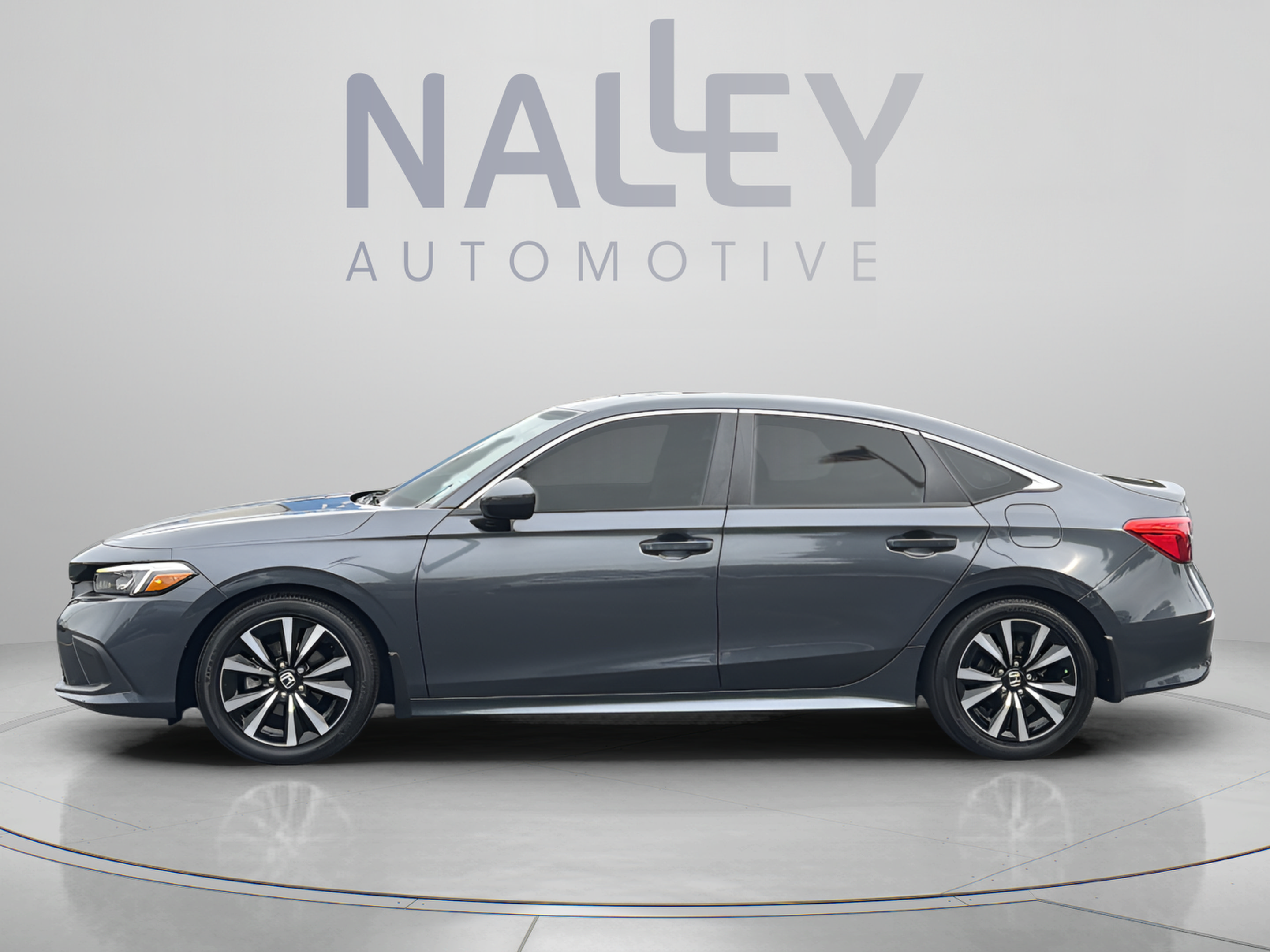 Used 2024 Honda Civic EX image 2