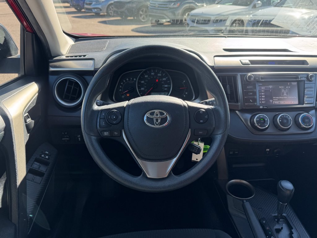 Used 2015 Toyota RAV4 LE AWD/4WD image 11