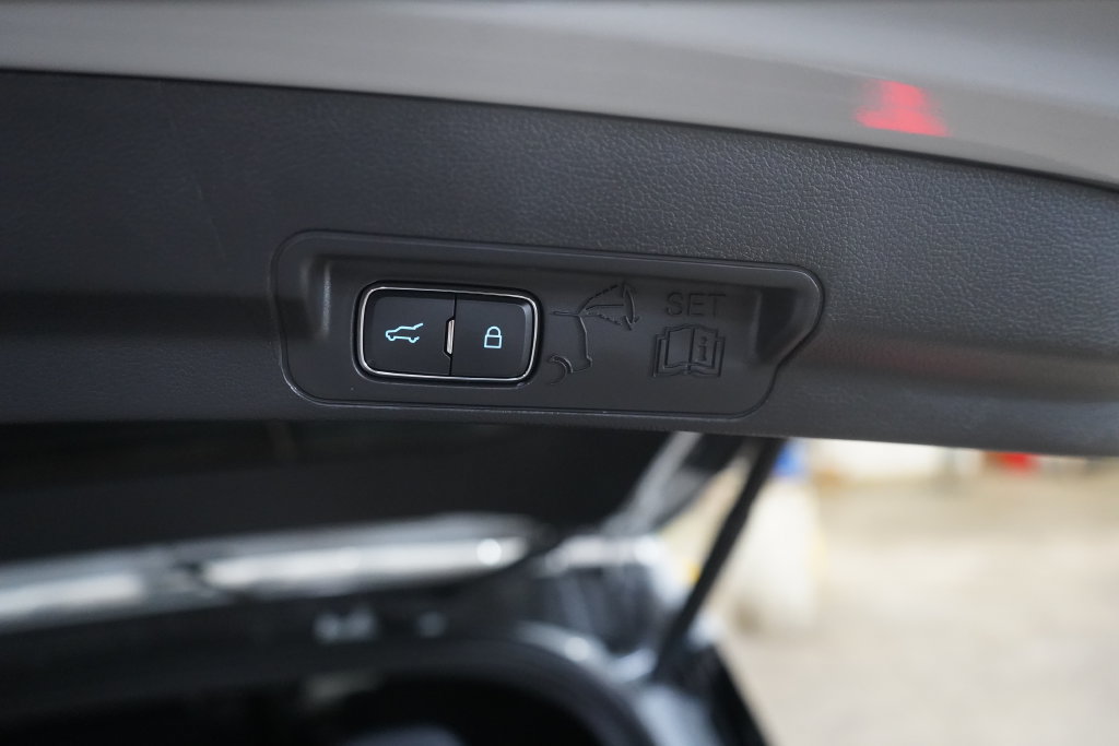 New 2027 Ford Explorer ST-Line w/ Premium Package RWD image 28