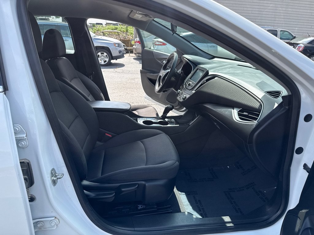 Used 2016 Chevrolet Malibu LS FWD image 12