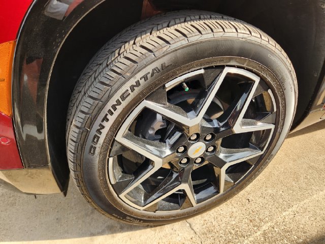 Used 2026 Chevrolet Traverse High Country w/ LPO, Floor Liner Package FWD image 9