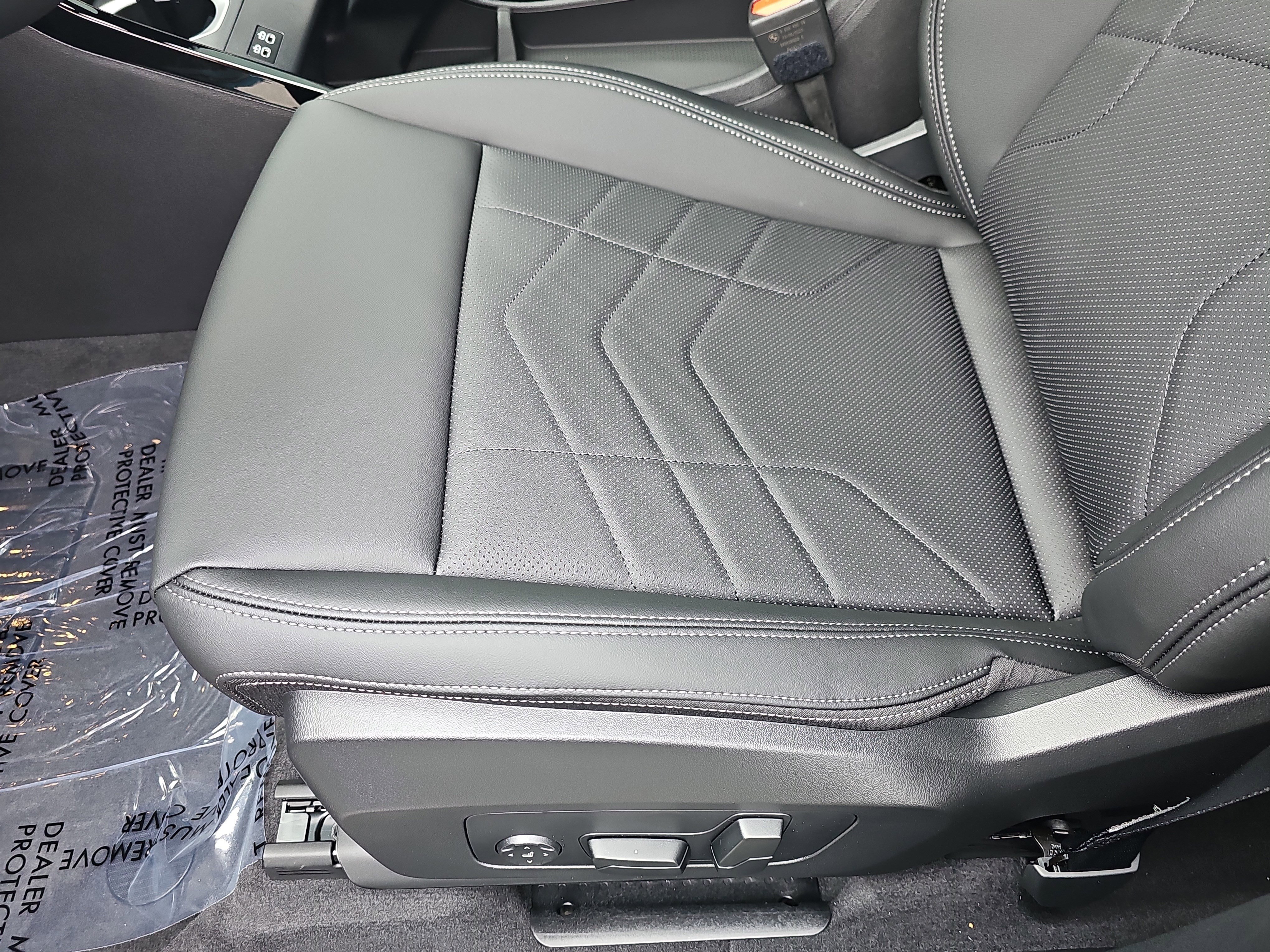 New 2025 BMW X1 xDrive28i w/ Technology Package image 30