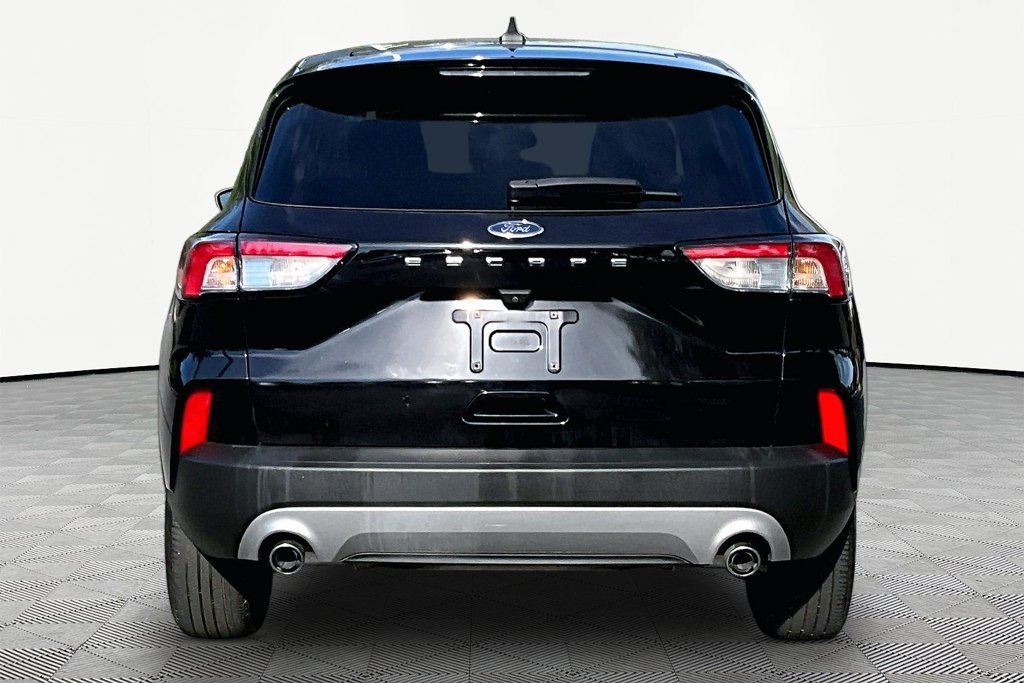 Used 2022 Ford Escape SE FWD image 6