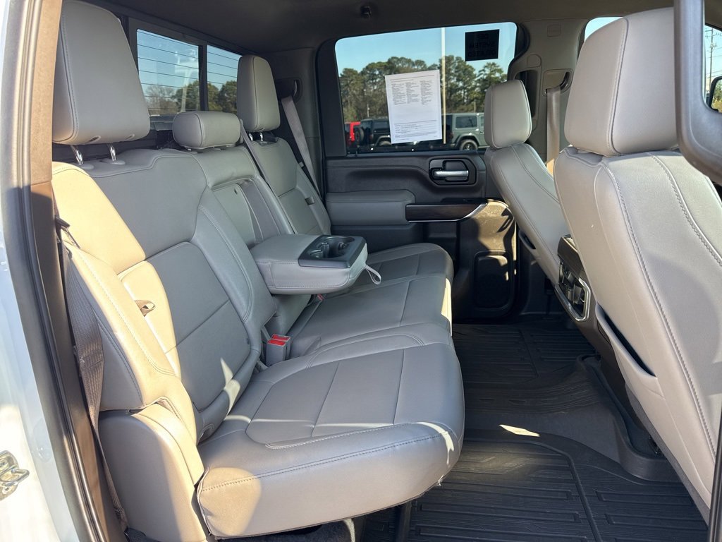 Used 2021 GMC Sierra 3500 SLT w/ SLT Preferred Package image 19