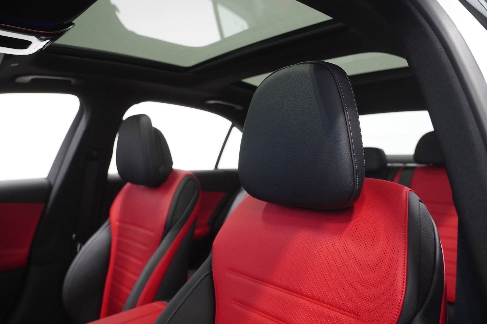 New 2026 Mercedes-Benz C 300 4MATIC Sedan image 16