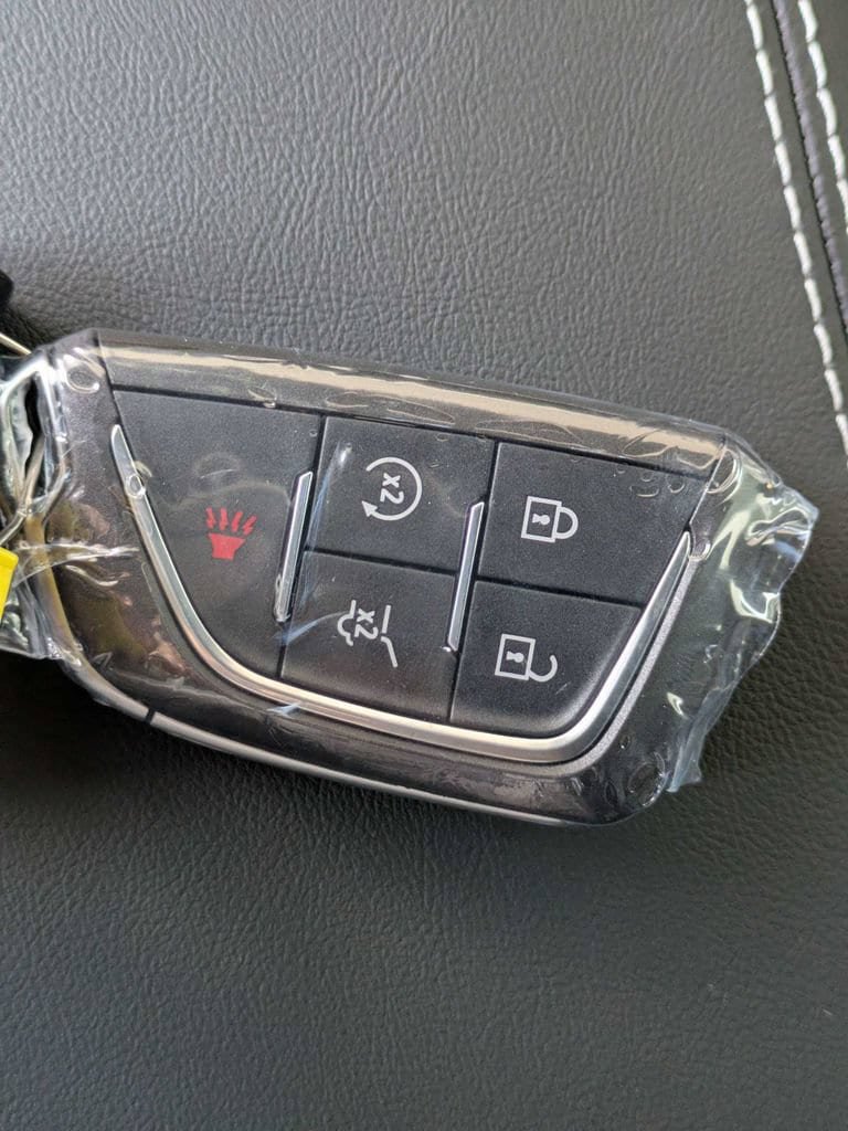 New 2027 Cadillac Vistiq Sport w/ LPO, Floor Liner Package AWD/4WD image 31