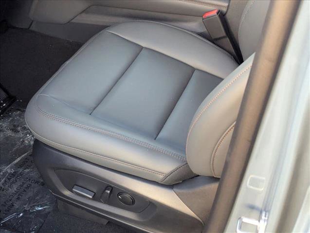 New 2026 Ford Explorer Active w/ Active Comfort Package RWD video 4
