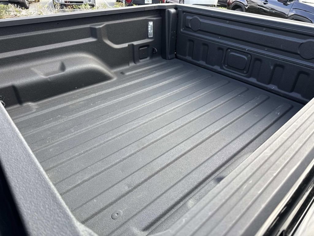 Used 2022 Jeep Gladiator Sport image 16