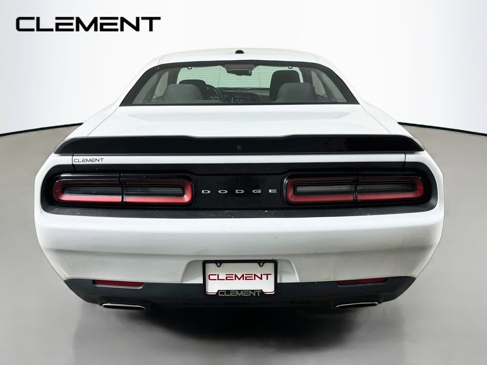Used 2023 Dodge Challenger SXT RWD image 8