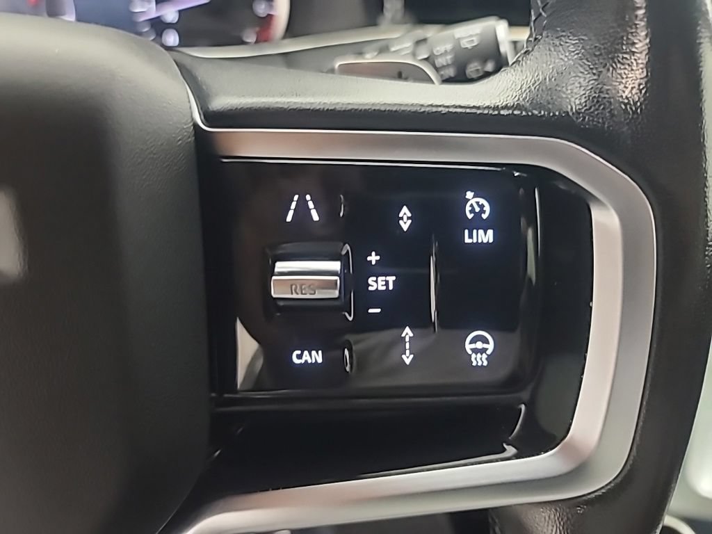 Used 2023 Land Rover Range Rover Evoque R-Dynamic SE AWD/4WD image 31