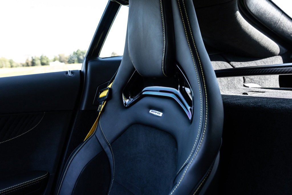 Used 2018 Mercedes-Benz AMG GT R image 20