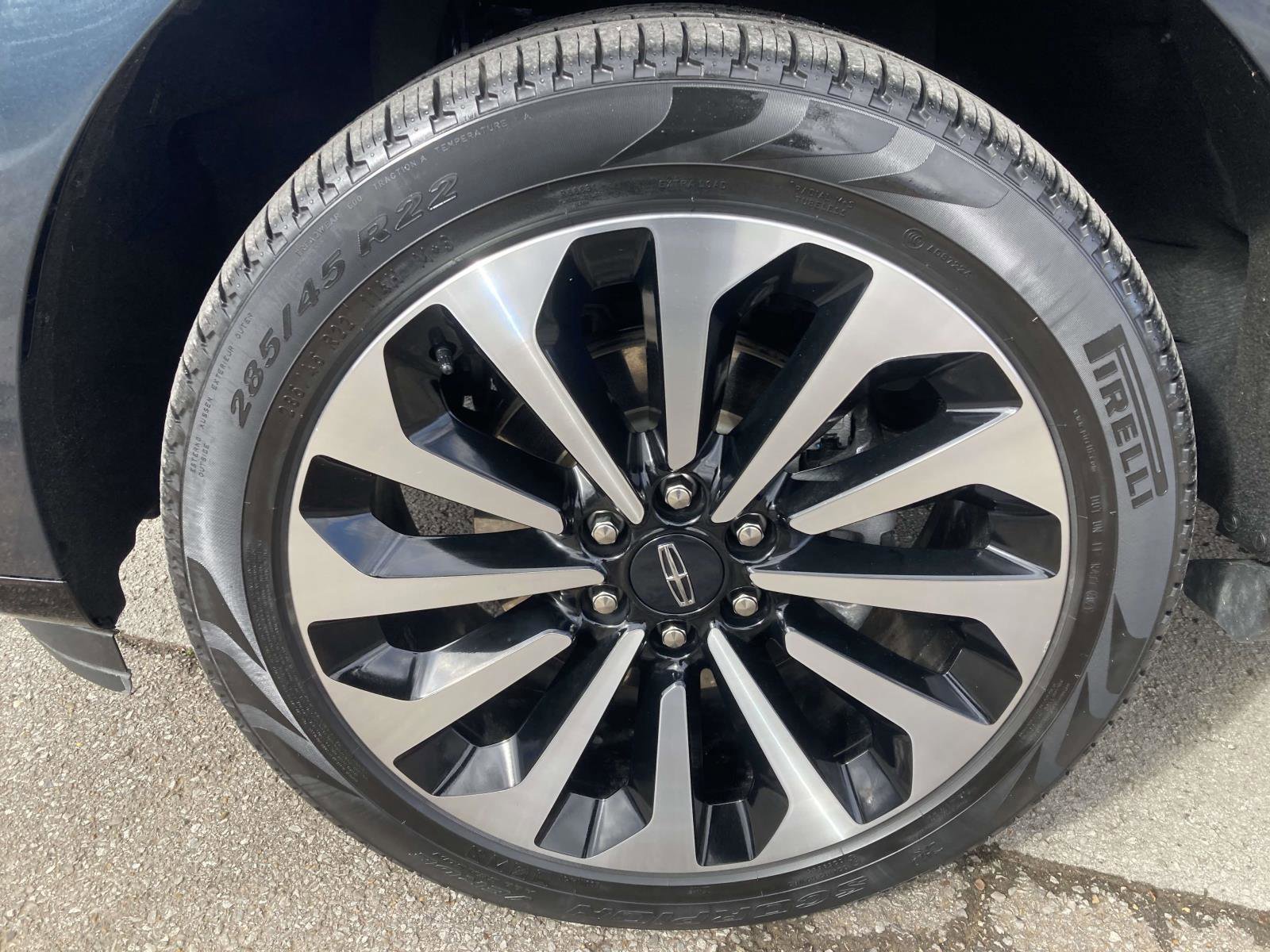 Certified 2022 Lincoln Navigator Reserve image 14