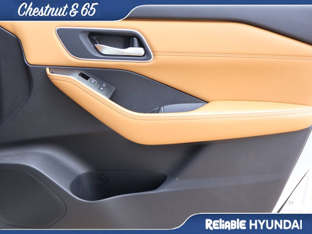Used 2023 Nissan Rogue Platinum w/ Platinum Premium Package AWD/4WD image 9