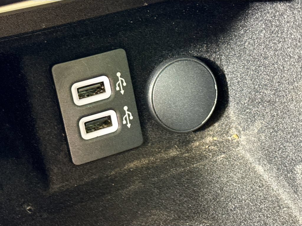 Used 2018 Lincoln Continental Black Label FWD image 18