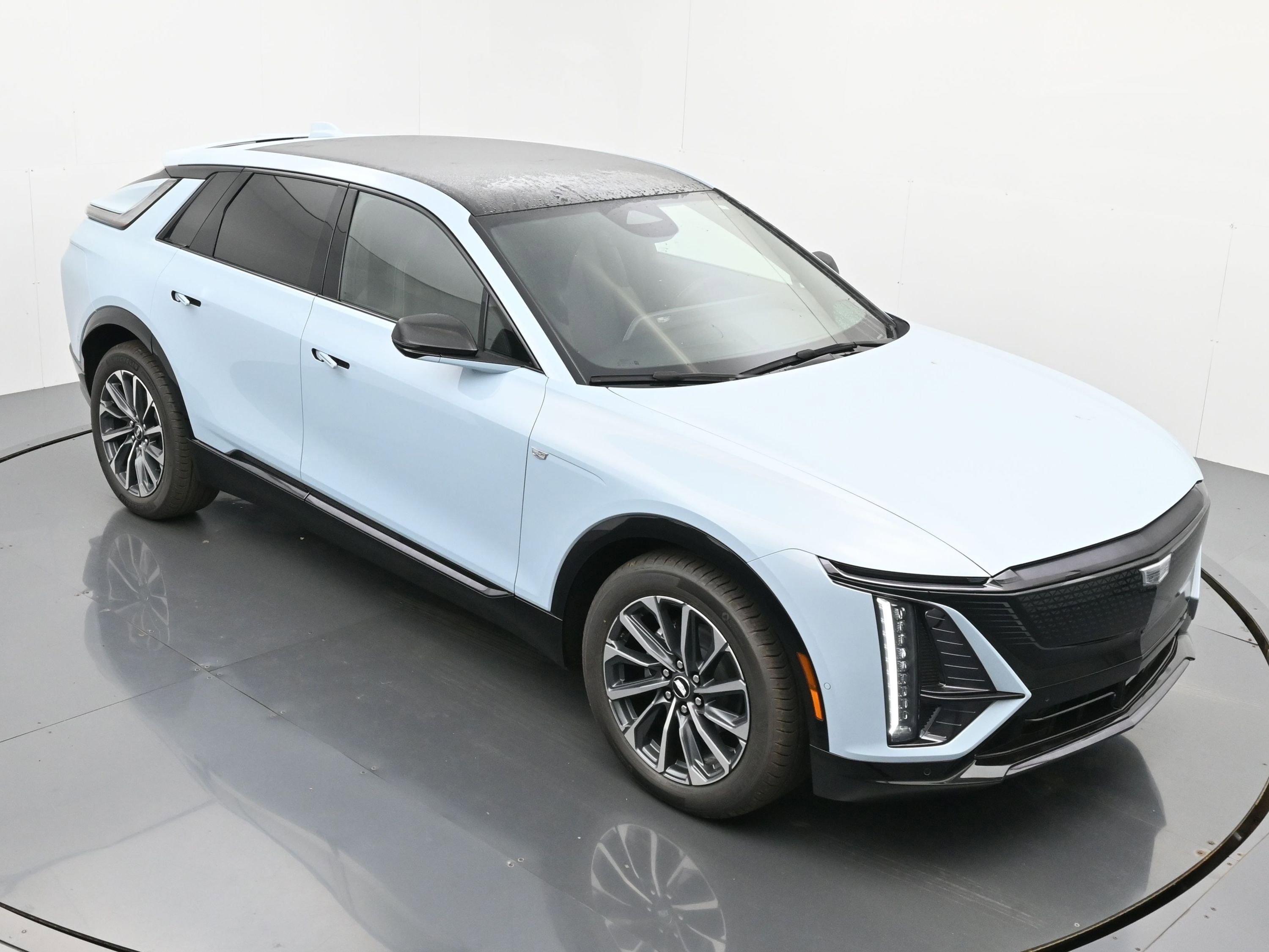 New 2026 Cadillac Lyriq Sport image 29