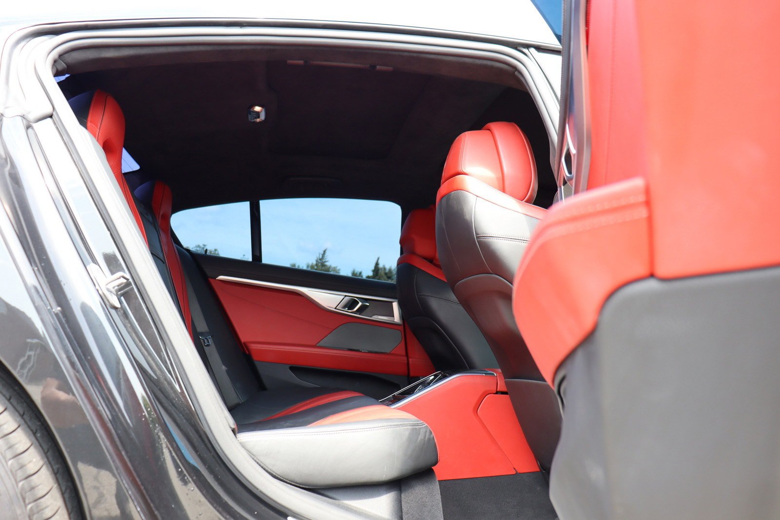 Used 2024 BMW M850i Gran Coupe xDrive AWD/4WD image 25