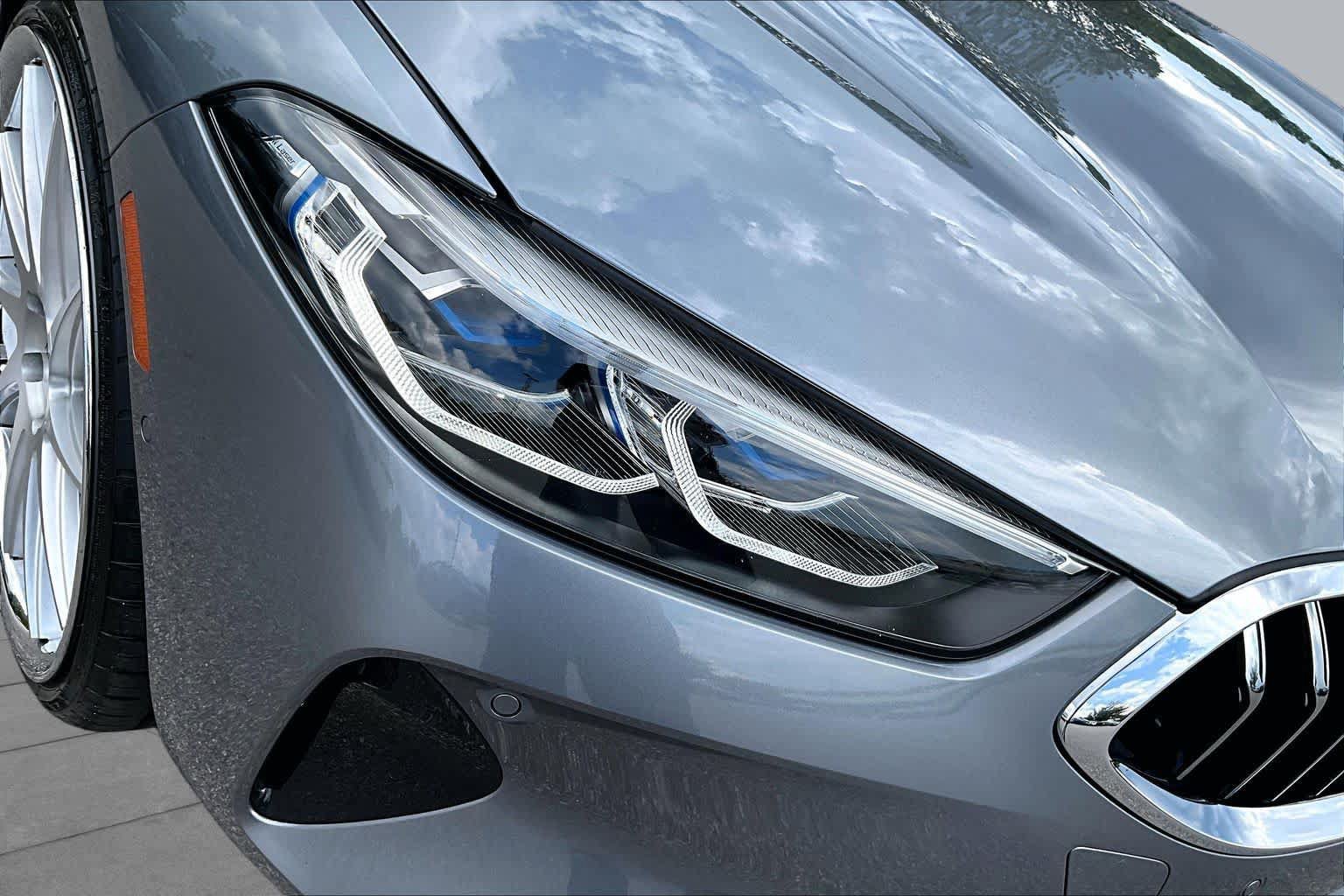 Used 2021 BMW 840i Coupe w/ Driving Assistance Package RWD image 26