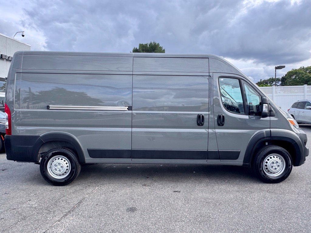 Used 2026 RAM ProMaster 2500 w/ Safety Group FWD image 9