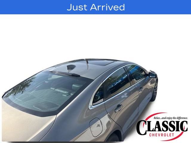 Used 2017 Chevrolet Malibu LT w/ Leather Package image 21