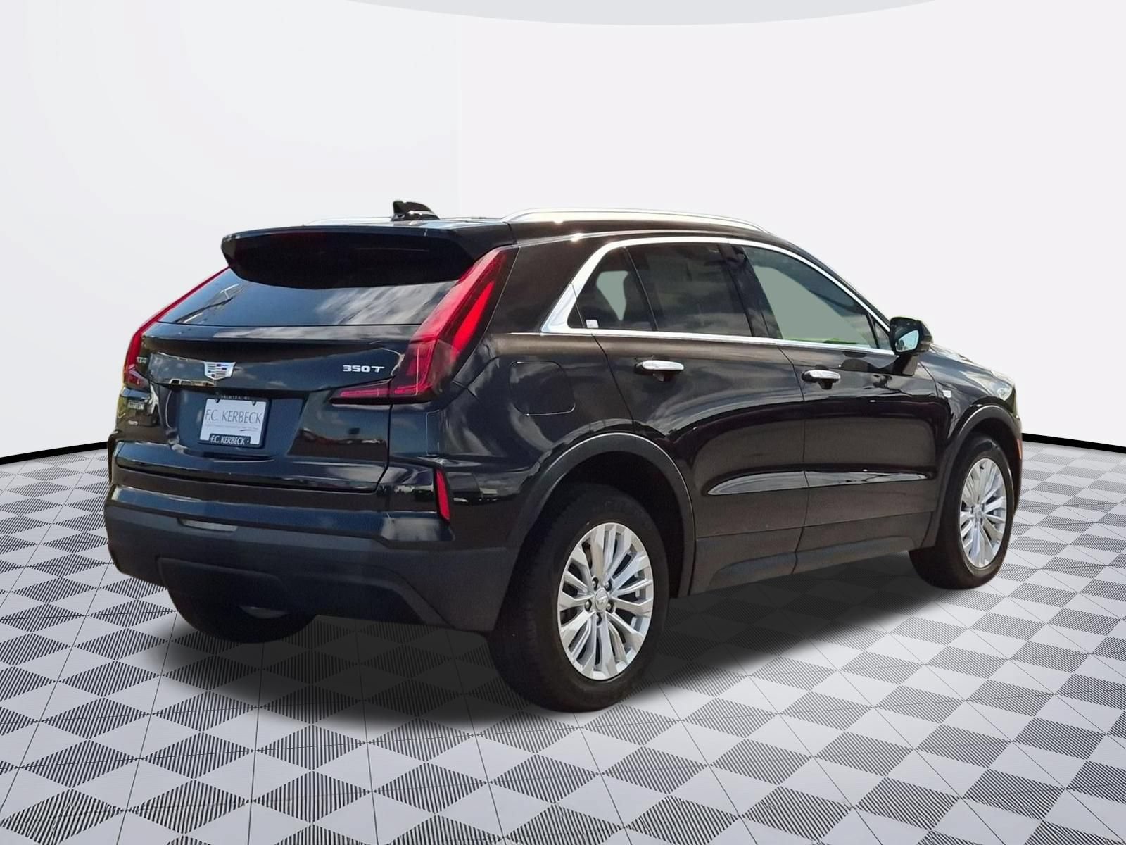 Certified 2024 Cadillac XT4 Luxury w/ Cold Weather Package AWD/4WD image 7