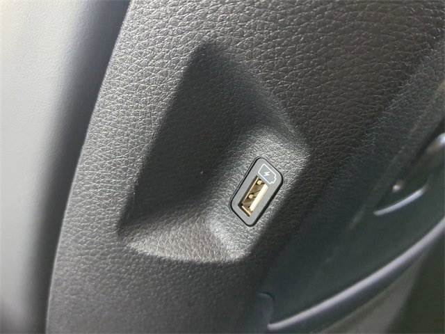 Used 2024 Kia Carnival LX image 17