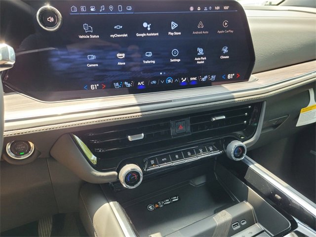 New 2025 Chevrolet Suburban Premier w/ Sun And Tow Package image 17