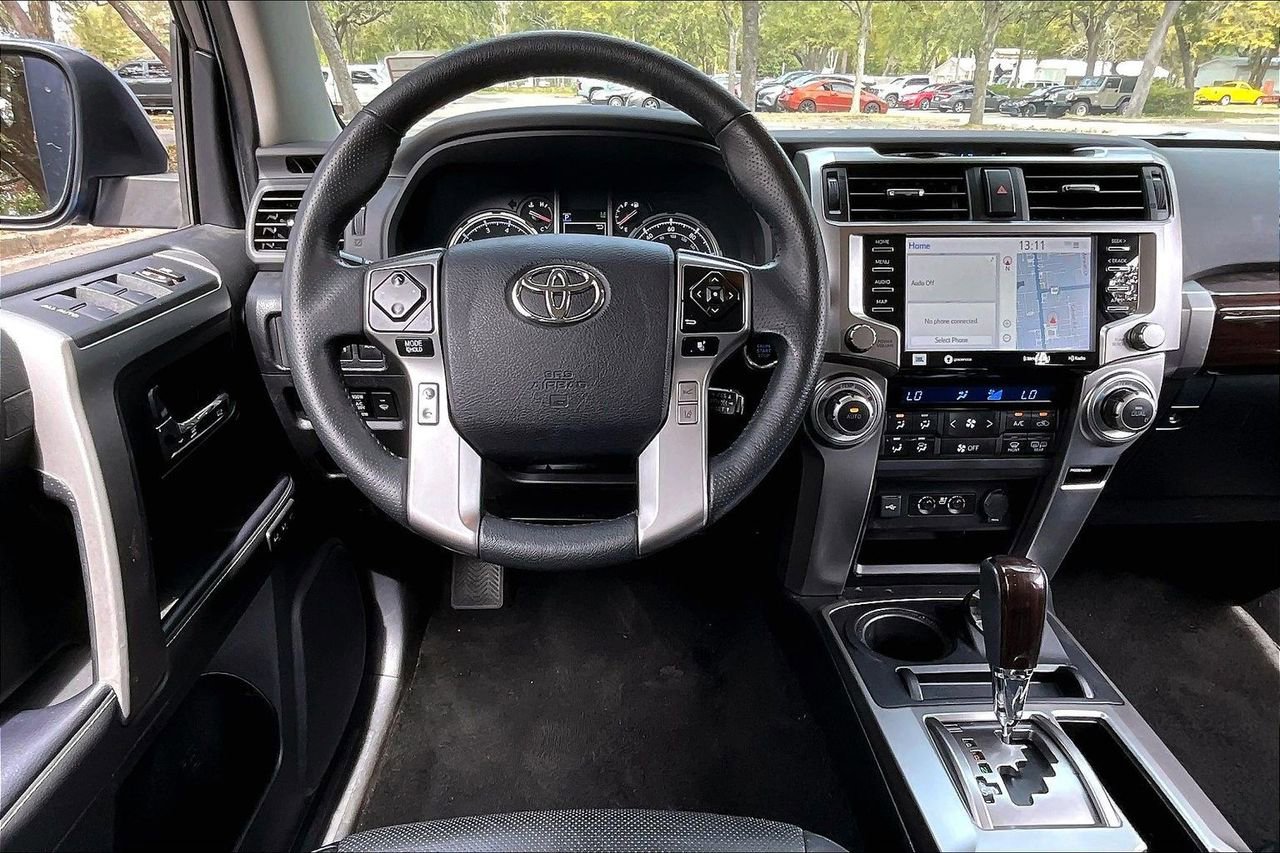 Used 2022 Toyota 4Runner Limited AWD/4WD image 8
