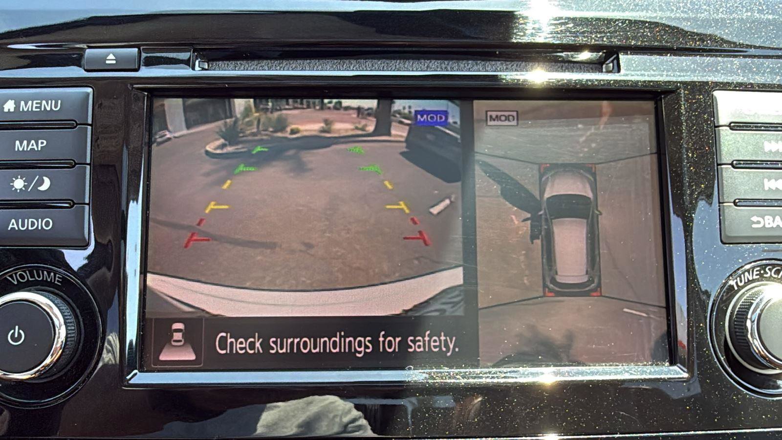 Used 2018 Nissan Rogue SL w/ Premium Package AWD/4WD image 16