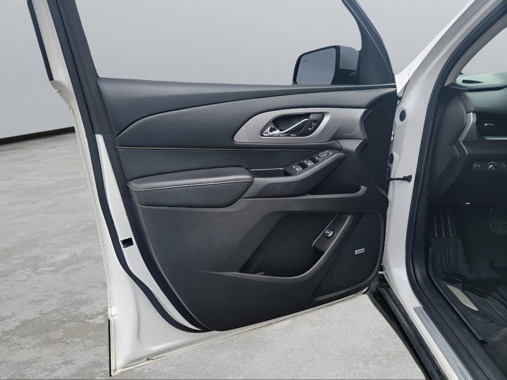 Used 2019 Chevrolet Traverse LT w/ LT Premium Package image 10