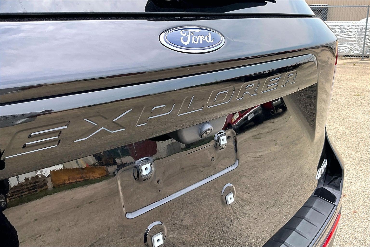 Used 2024 Ford Explorer ST-Line w/ Class IV Trailer Tow Package AWD/4WD image 33