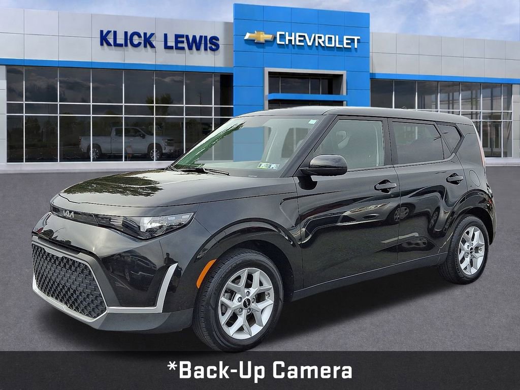 Used 2023 Kia Soul LX w/ Option Group 015 video 3