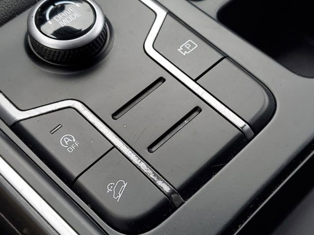 Used 2023 Kia Sorento LX image 19